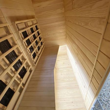 Le Clovis Suites Spa Sauna แร็งส์ ภายนอก รูปภาพ